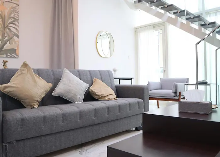 Luxury Duplex 2Br Oasis In Masdar City