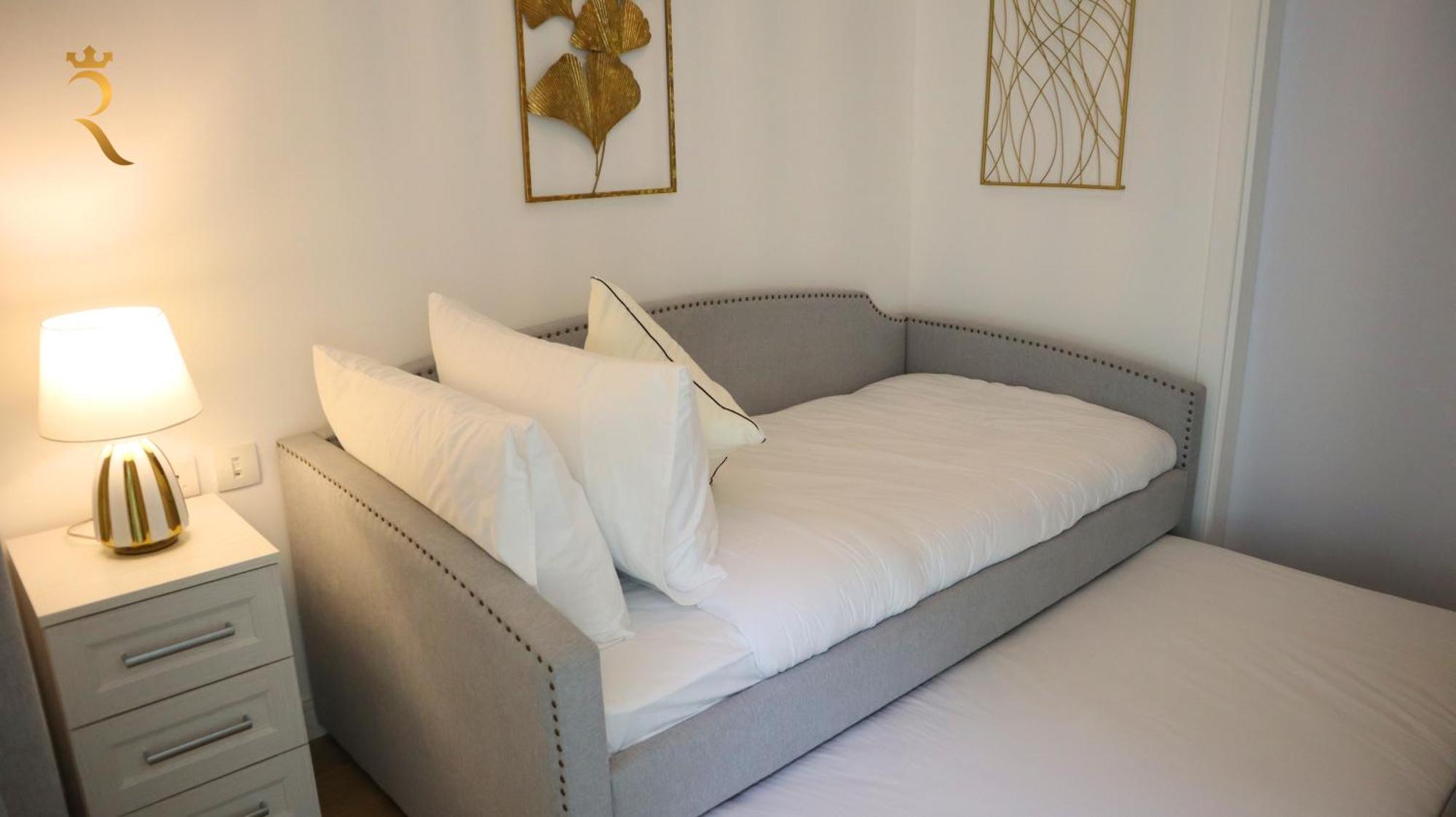 Luxury Duplex 2br Oasis In Masdar