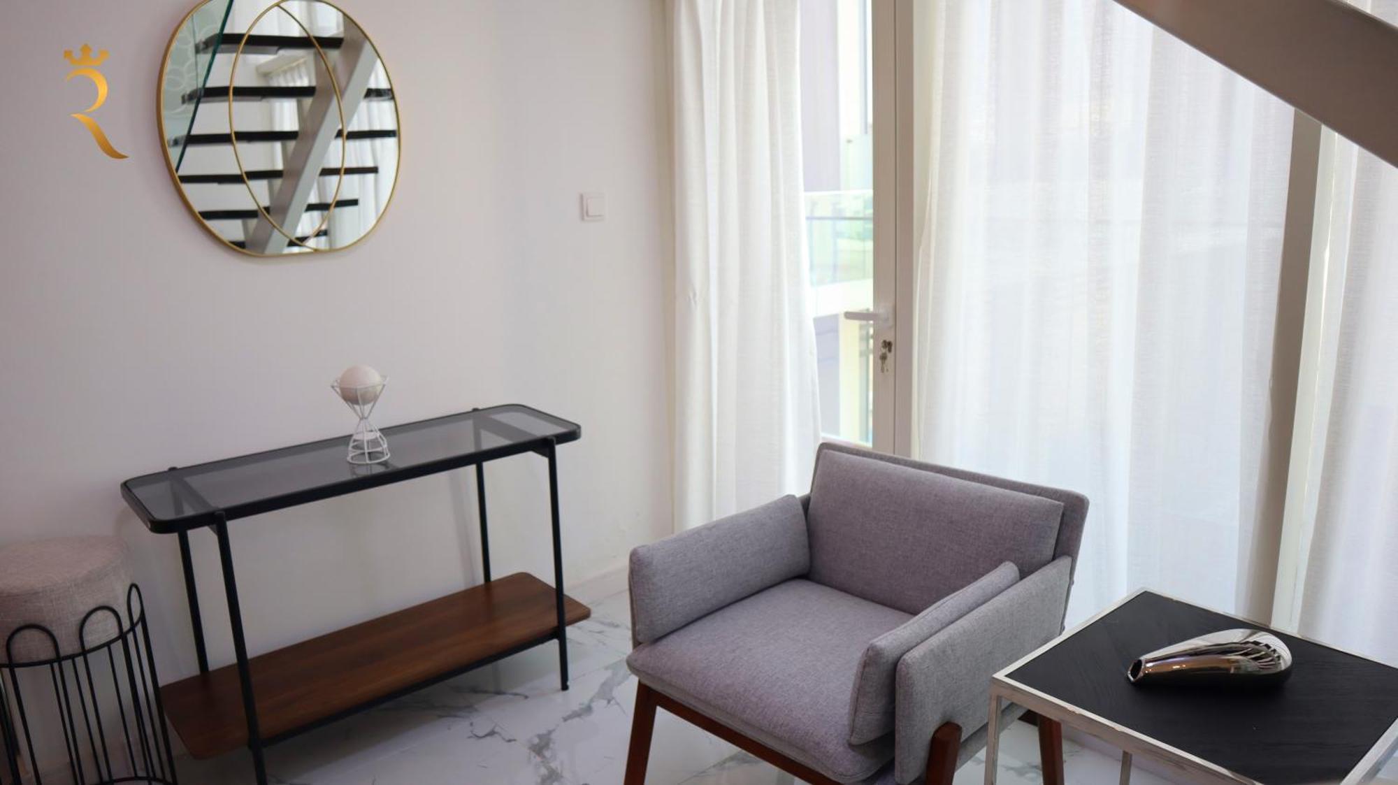 Luxury Duplex 2br Oasis In Masdar Abou Dabi