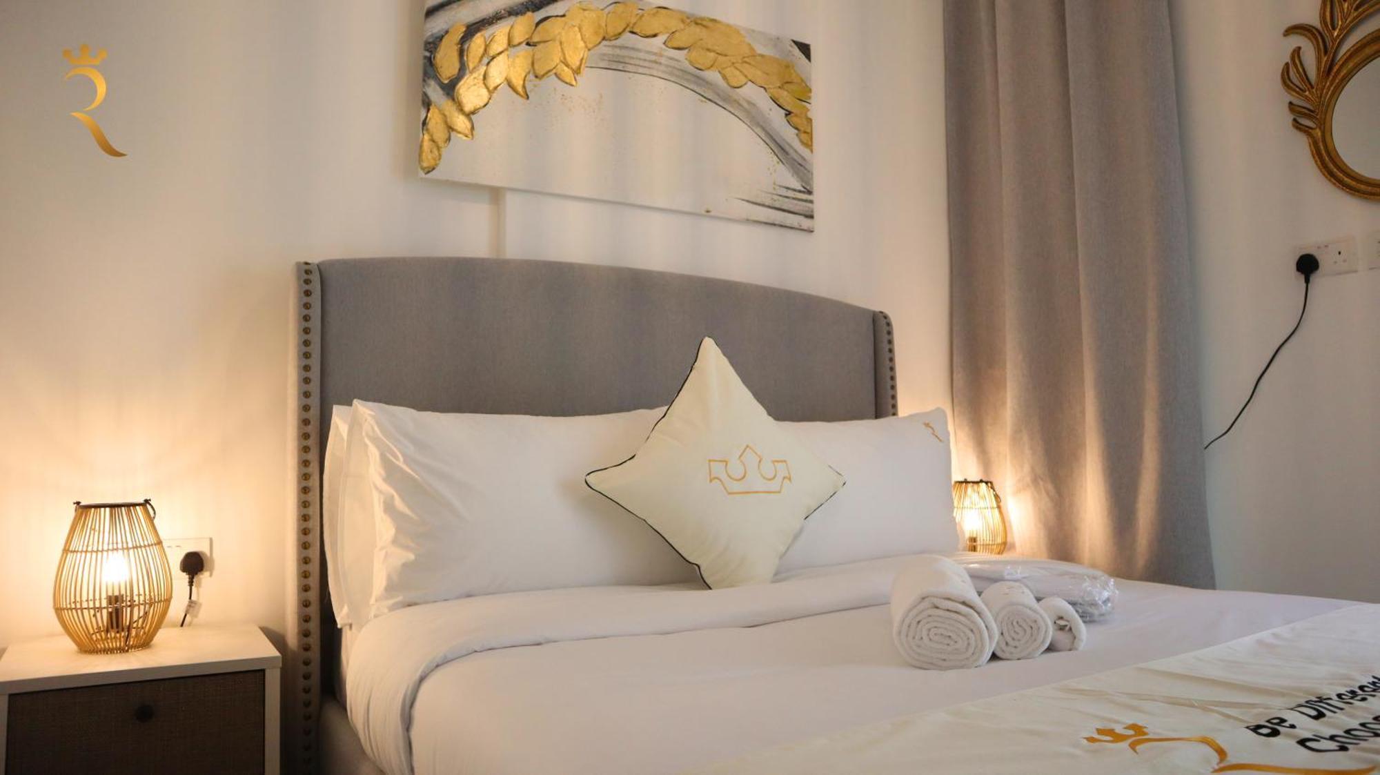 Luxury Duplex 2br Oasis In Masdar Abou Dabi
